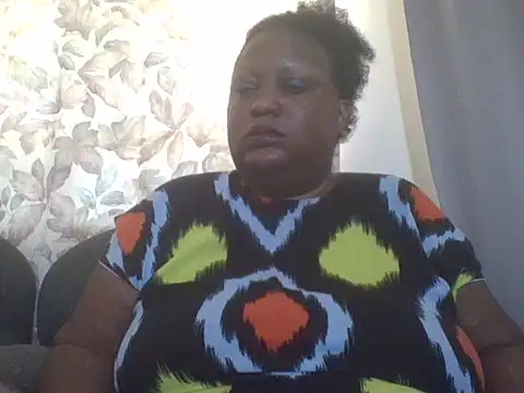 Snapshot of fat_ebonyqueen chatting on 07-07-26, 08:40 fat ebonyqueen online show from 07-07-26, 08:40