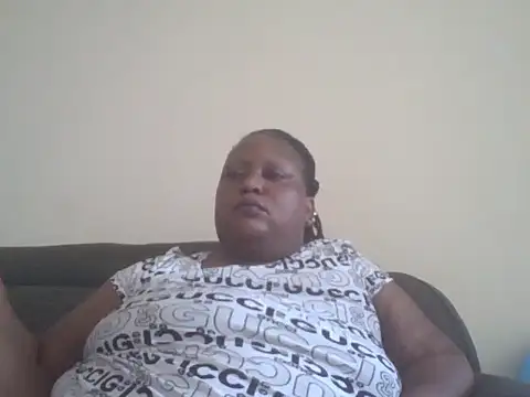 Snapshot of fat_ebonyqueen chatting on 07-14-26, 01:50 fat ebonyqueen online show from 07-14-26, 01:50