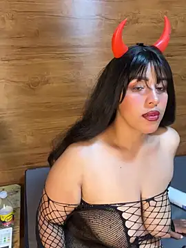 Snapshot of Alexia_Lerner chatting on 07-15-26, 08:03 Alexia Lerner online show from 07-15-26, 08:03
