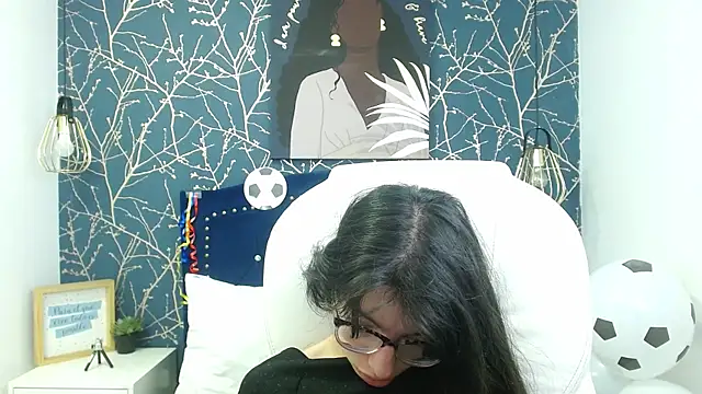 Snapshot of Allyshon_ chatting on 06-11-26, 08:07 Allyshon online show from 06-11-26, 08:07