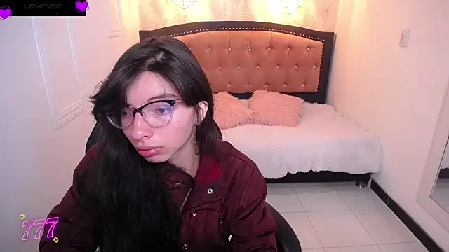 Snapshot of Allyshon_ chatting on 07-15-26, 08:36 Allyshon online show from 07-15-26, 08:36