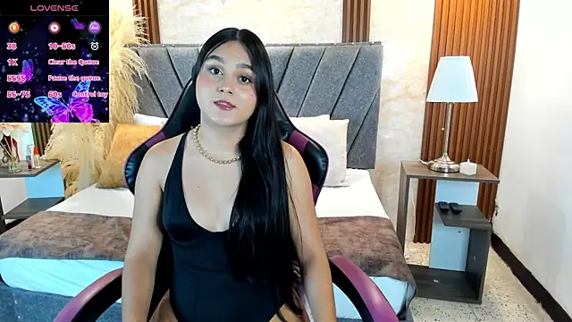 Snapshot of Sienna_lu chatting on 07-11-26, 07:38 Sienna lu online show from 07-11-26, 07:38