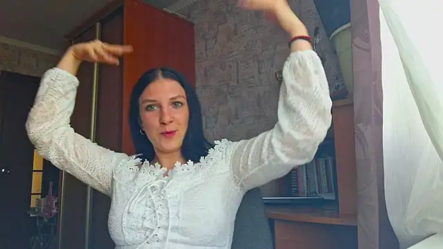 Snapshot of MoroseViki chatting on 05-20-26, 01:50 MoroseViki online show from 05-20-26, 01:50