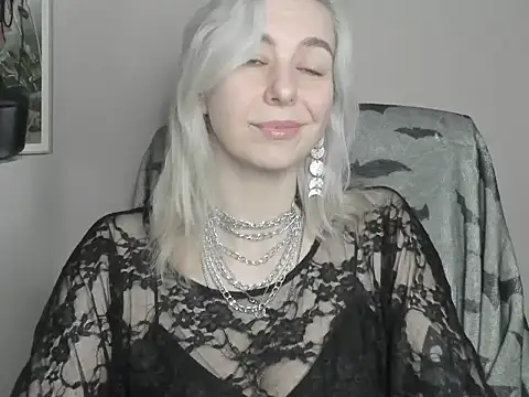 Snapshot of velvetanne chatting on 07-14-26, 06:51 velvetanne online show from 07-14-26, 06:51