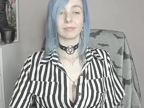 Snapshot of velvetanne chatting on 07-17-26, 06:53 velvetanne online show from 07-17-26, 06:53