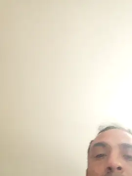 Snapshot of ale14jo chatting on 12-18-25, 04:24 ale14jo online show from 12-18-25, 04:24