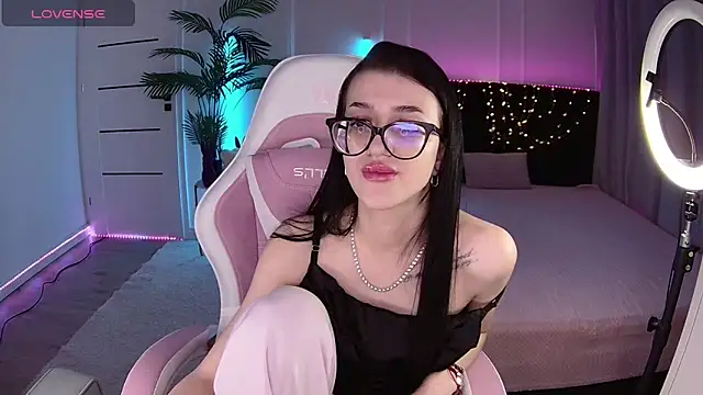 Ariella Me online show from 05-26-26, 06:42
