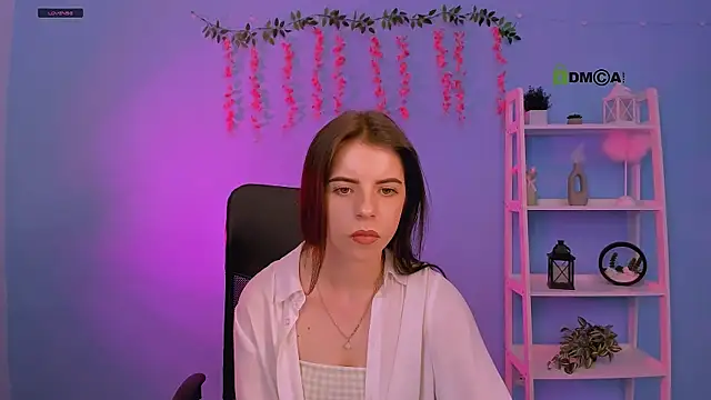 lyra desire online show from 06-24-26, 06:40