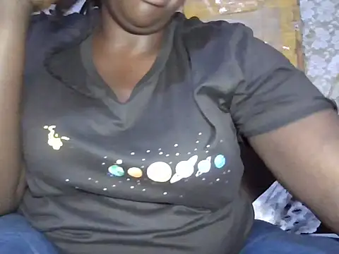 Snapshot of queenrosa3 chatting on 07-06-26, 10:56 queenrosa3 online show from 07-06-26, 10:56