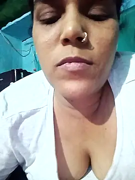 Snapshot of ritu4 chatting on 05-27-26, 07:22 ritu4 online show from 05-27-26, 07:22