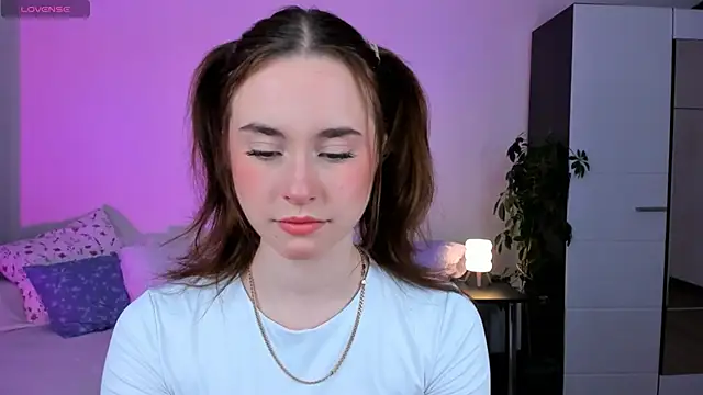 Lilit Dream online show from 06-11-26, 02:33