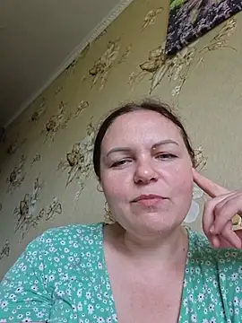 Snapshot of Meri_a chatting on 06-25-26, 12:53 Meri a online show from 06-25-26, 12:53