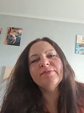 Snapshot of Meri_a chatting on 07-10-26, 05:23 Meri a online show from 07-10-26, 05:23