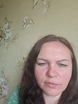 Snapshot of Meri_a chatting on 07-17-26, 07:15 Meri a online show from 07-17-26, 07:15