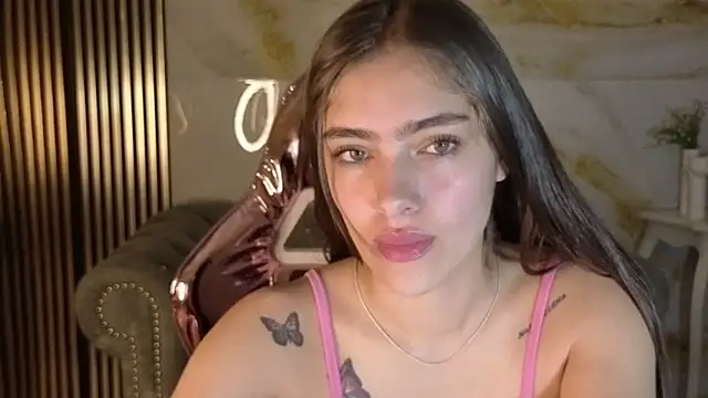 Snapshot of Valeriaa_s chatting on 05-28-26, 12:35 Valeriaa s online show from 05-28-26, 12:35