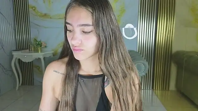 Snapshot of Valeriaa_s chatting on 07-15-26, 12:10 Valeriaa s online show from 07-15-26, 12:10