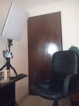 Kataleyamilf69  online show from 07-15-26, 10:53