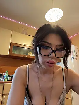 Snapshot of JessicaNichols_ chatting on 07-13-26, 04:54 JessicaNichols online show from 07-13-26, 04:54