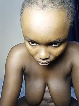 Snapshot of Sexymaurine chatting on 05-28-26, 02:09 Sexymaurine online show from 05-28-26, 02:09
