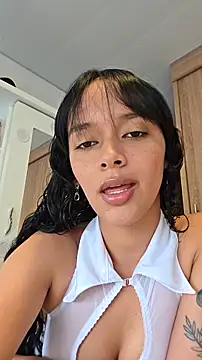 Snapshot of alicia_kiss_ chatting on 06-09-26, 01:23 alicia kiss online show from 06-09-26, 01:23