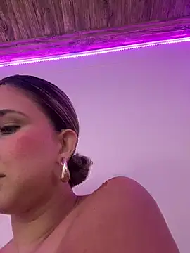 Snapshot of victoriaPastori chatting on 05-22-26, 05:36 victoriaPastori online show from 05-22-26, 05:36