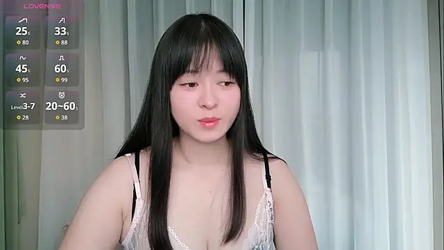 Snapshot of -piao- chatting on 05-28-26, 10:18 -piao- online show from 05-28-26, 10:18