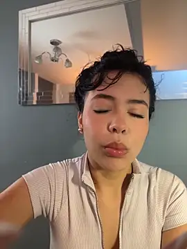 FERNANDAXX  online show from 05-23-26, 11:58