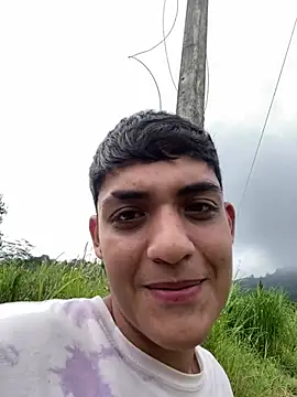 Snapshot of Emannuel__777 chatting on 05-21-26, 07:54 Emannuel 777 online show from 05-21-26, 07:54