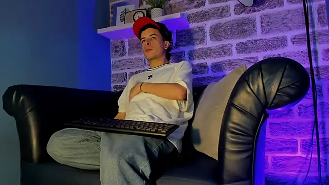 kevinn bluee online show from 06-01-26, 12:23