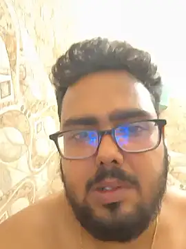 Snapshot of Sexyboyforyou33 chatting on 06-10-26, 01:32 Sexyboyforyou33 online show from 06-10-26, 01:32