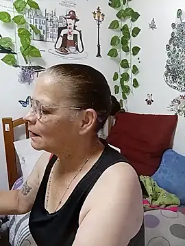 Snapshot of katrinna_ chatting on 05-26-26, 09:33 katrinna online show from 05-26-26, 09:33