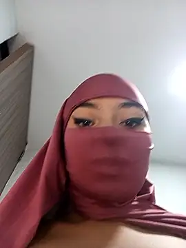 Samira 1 online show from 06-18-26, 08:46