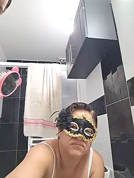 HOTANDSKINNY online show from 07-09-26, 11:03