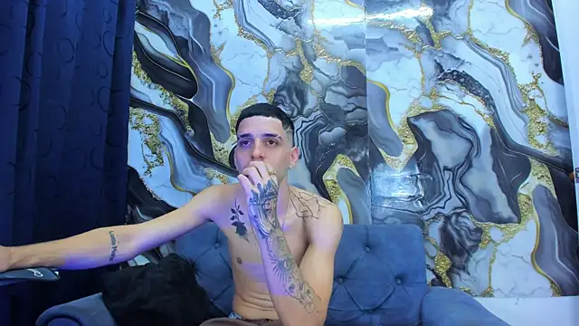 boy max latin online show from 07-08-26, 03:22