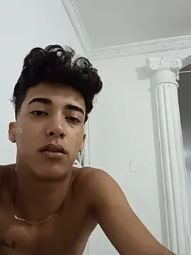 boy max latin online show from 07-10-26, 05:45