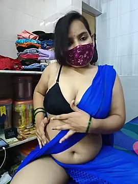 Snapshot of shalini_gupta05 chatting on 07-11-26, 04:10 shalini gupta05 online show from 07-11-26, 04:10