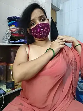 Snapshot of shalini_gupta05 chatting on 07-16-26, 04:24 shalini gupta05 online show from 07-16-26, 04:24