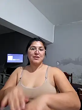 morena95  online show from 06-04-26, 02:34