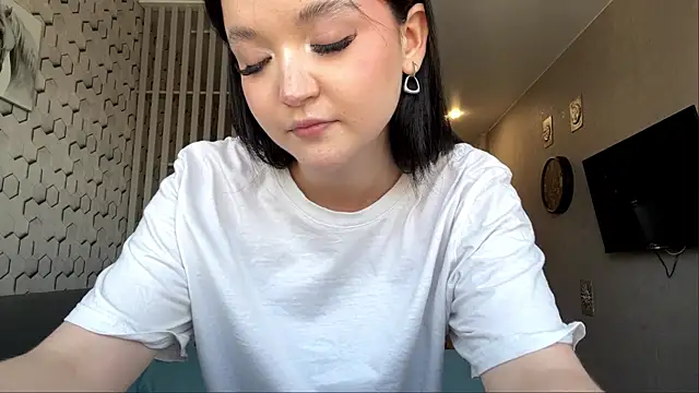 NikiGrandberry online show from 05-23-26, 02:43