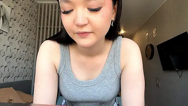 NikiGrandberry online show from 05-24-26, 02:44