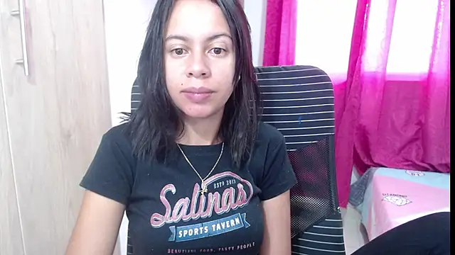 Snapshot of Valeria_Santos_ chatting on 07-02-26, 01:39 Valeria Santos online show from 07-02-26, 01:39