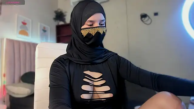  SweetAmira  online show from 06-15-26, 11:29