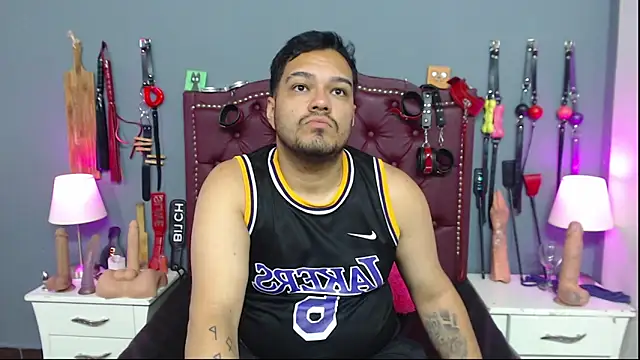 Snapshot of -AlejandroT- chatting on 06-20-26, 03:42 -AlejandroT- online show from 06-20-26, 03:42