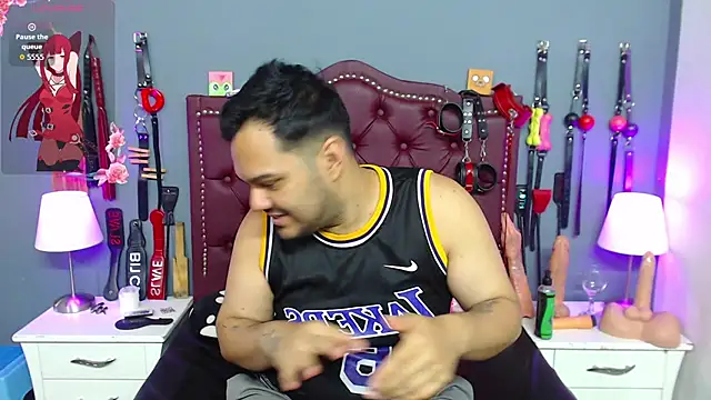 Snapshot of -AlejandroT- chatting on 06-21-26, 02:14 -AlejandroT- online show from 06-21-26, 02:14