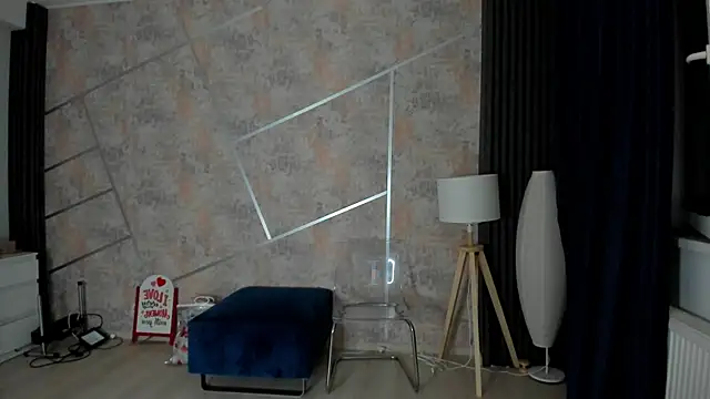 skinnyeva online show from 05-26-26, 07:43