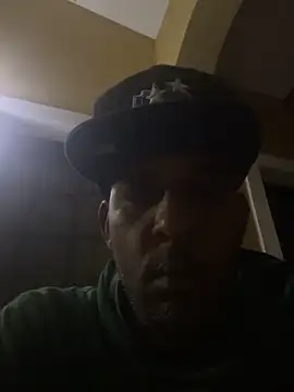 Snapshot of rafa037 chatting on 05-27-26, 01:57 rafa037 online show from 05-27-26, 01:57