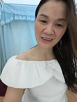 Snapshot of Lye_lovely chatting on 07-04-26, 02:12 Lye lovely online show from 07-04-26, 02:12