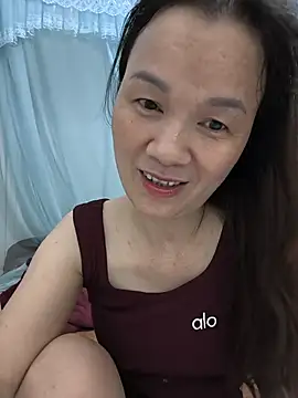 Snapshot of Lye_lovely chatting on 07-14-26, 02:01 Lye lovely online show from 07-14-26, 02:01