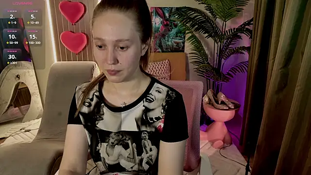 Snapshot of TinaShelton chatting on 07-17-26, 03:29 TinaShelton online show from 07-17-26, 03:29