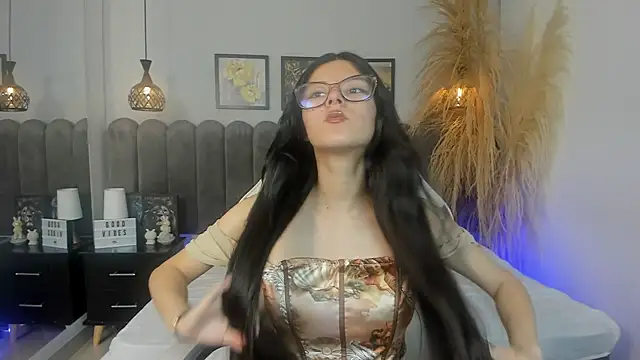 Snapshot of amber_hill__ chatting on 05-28-26, 12:13 amber hill online show from 05-28-26, 12:13